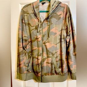 TORRID camo zip up lightweight hoodie Size 2